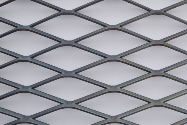 Сетка просечно-вытяжная (ЦПВС) в рулоне 1х8х0,5 мм СТО 57398459-31-2008