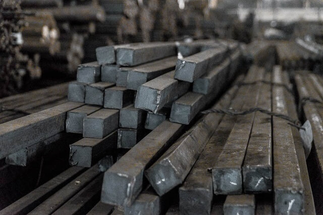 Пруток стальной квадратный калиброванный Ст45 100 мм ГОСТ 8559-75