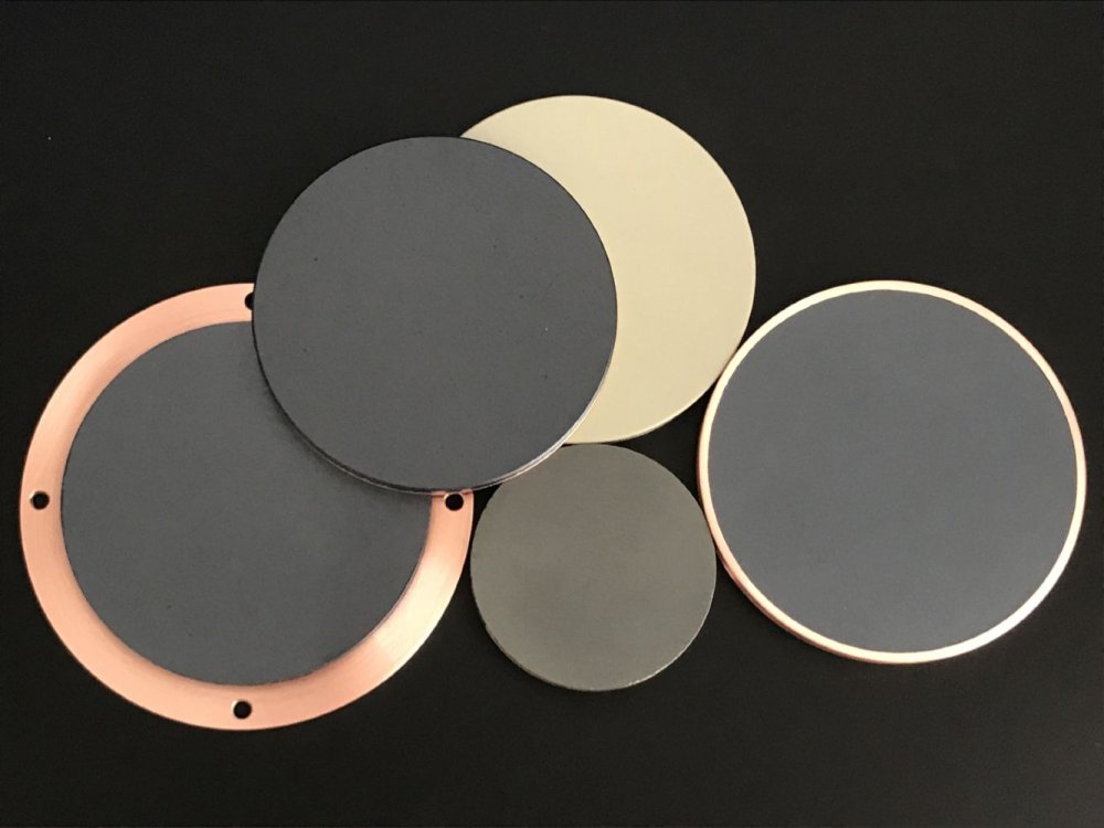 Мишень для магнетронного напыления W 74х125х6 мм