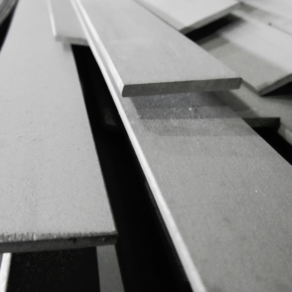 Нержавеющая полоса 4x28 мм ЭП439 ГОСТ 4405-75