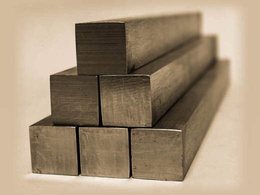 Квадрат стальной жаропрочный г/к ЭИ928 45 мм ГОСТ 20072-74